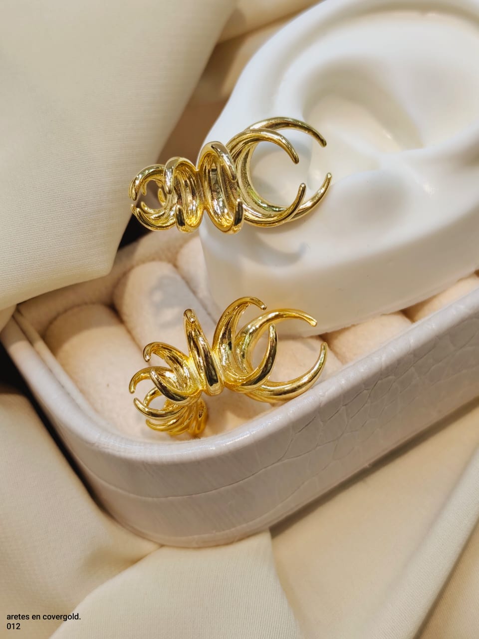 ARETES EN COVERGOLD