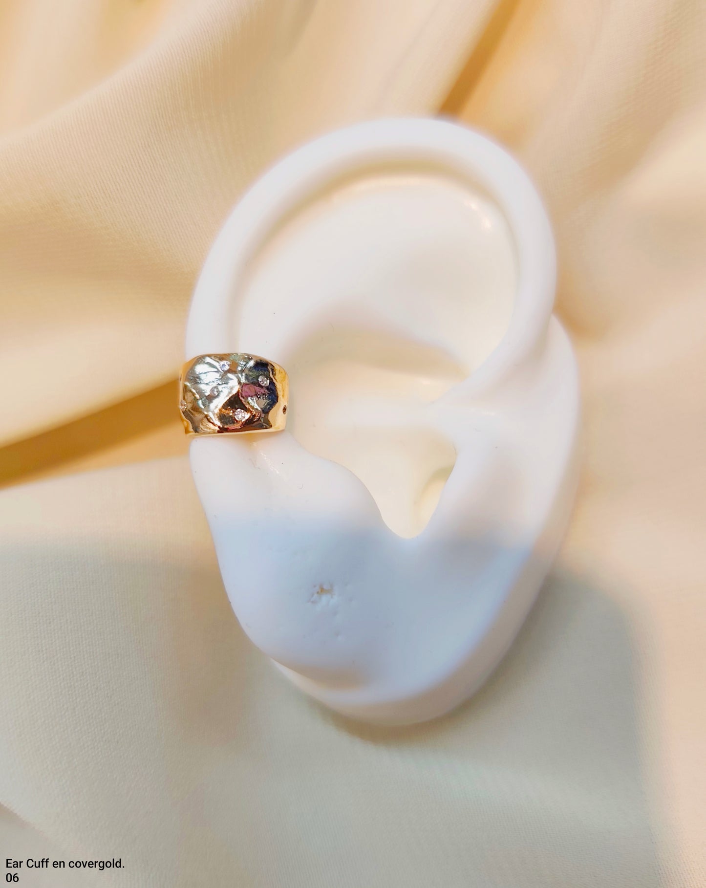 EAR CUFF EN COVERGOLD