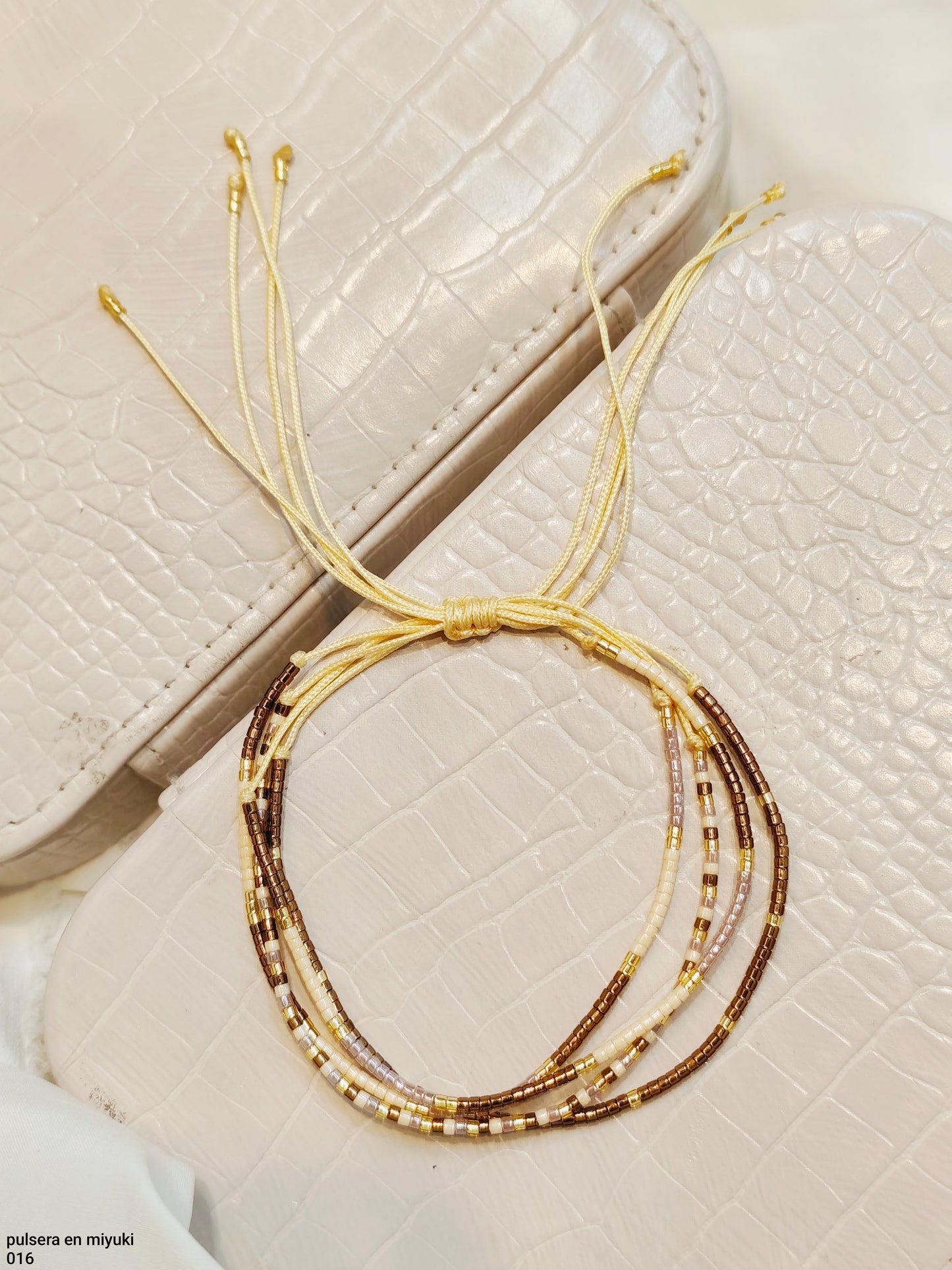 PULSERA EN MIYUKI