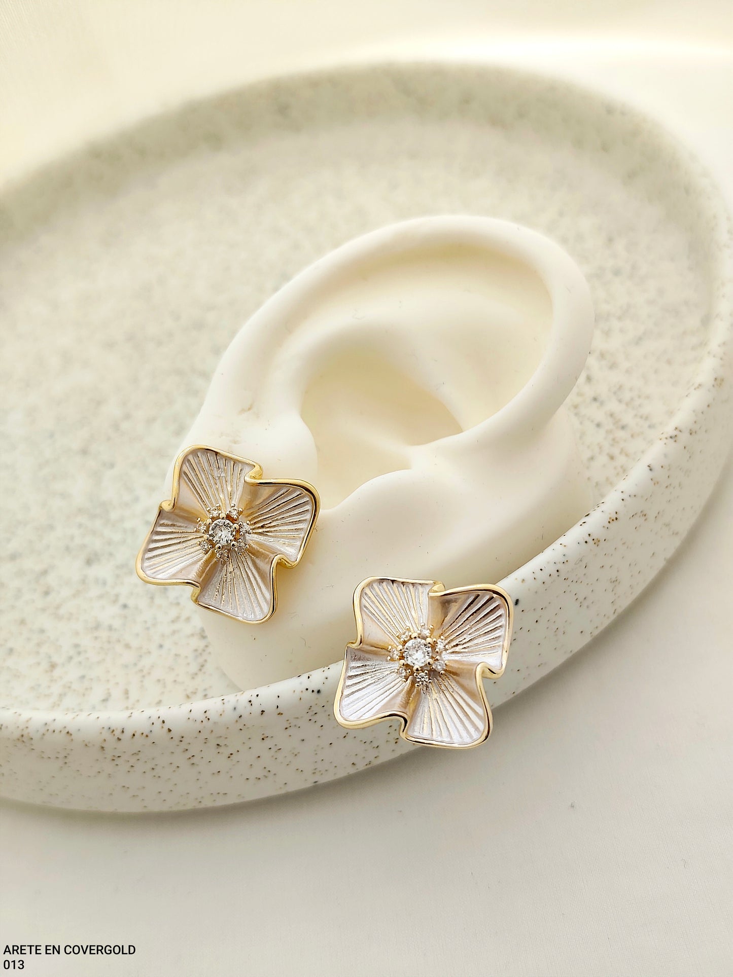 ARETE EN COVERGOLD