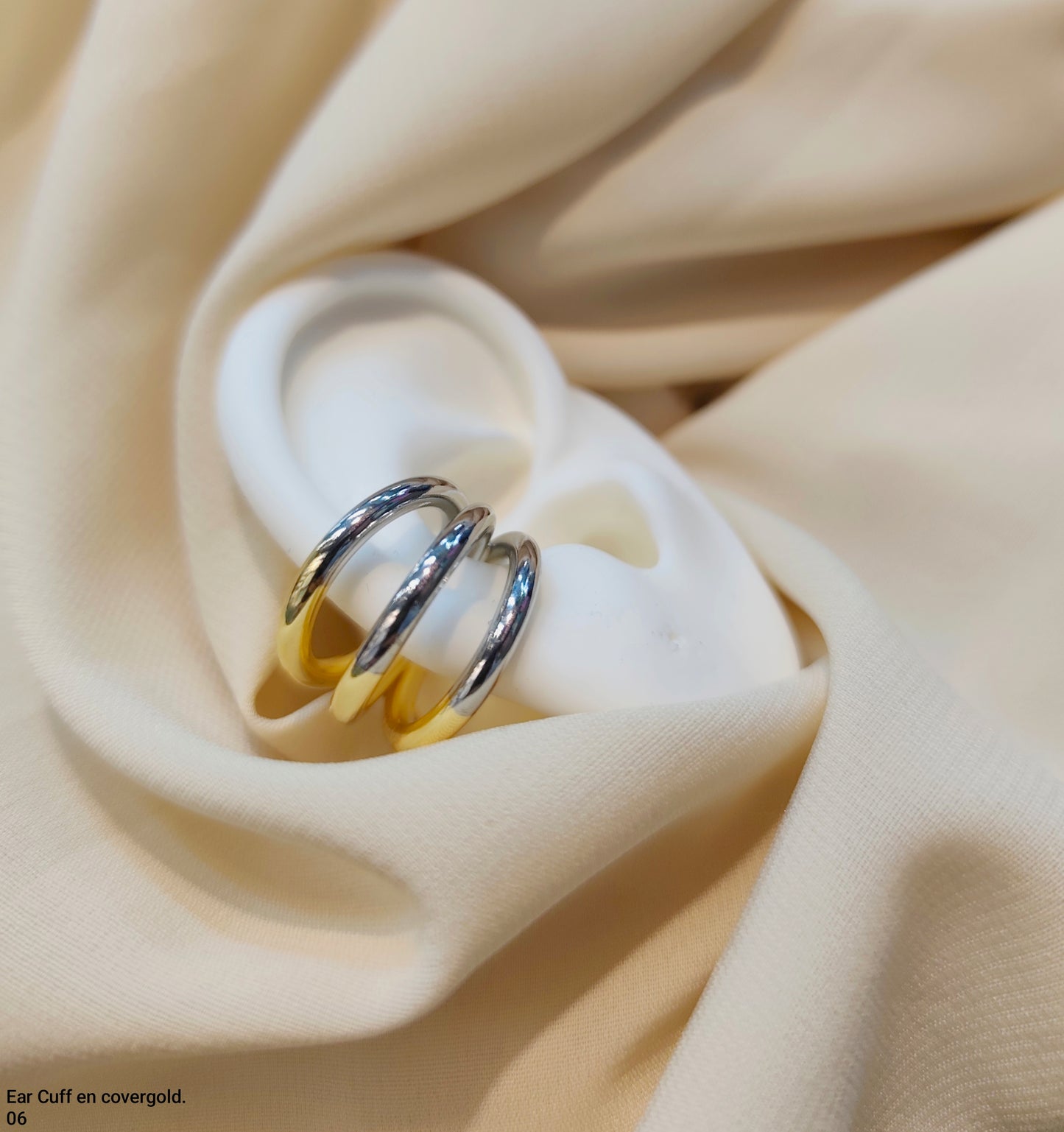 EAR CUFF EN COVERGOLD