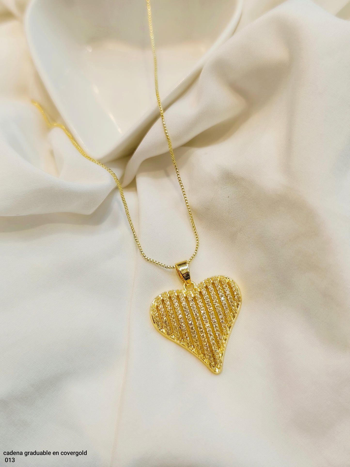CADENA GRADUABLE EN COVERGOLD