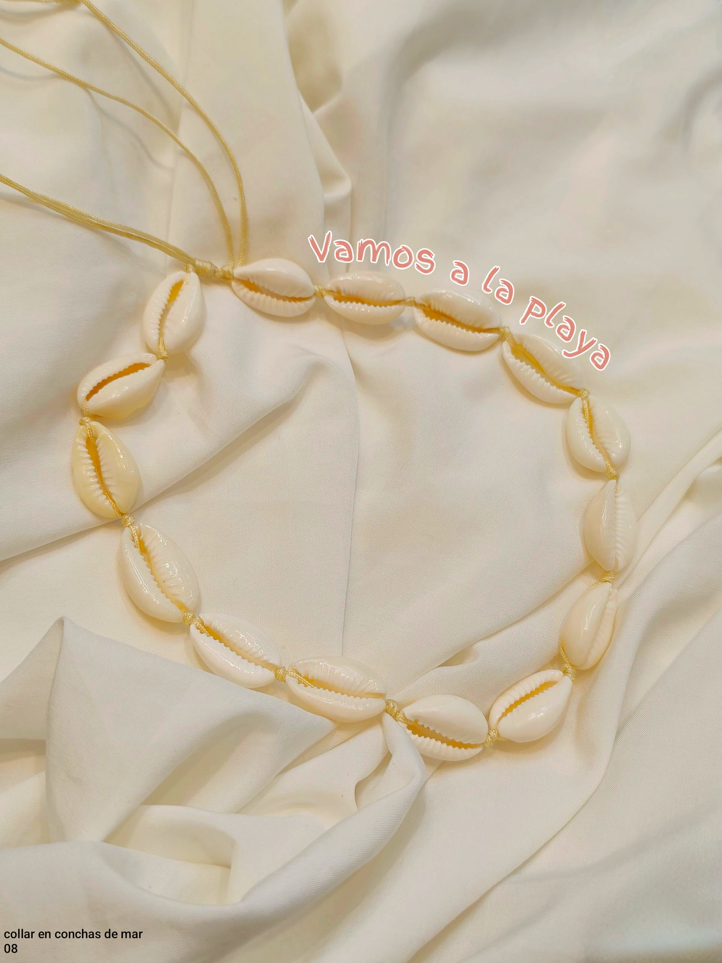 COLLAR EN CONCHAS DE MAR