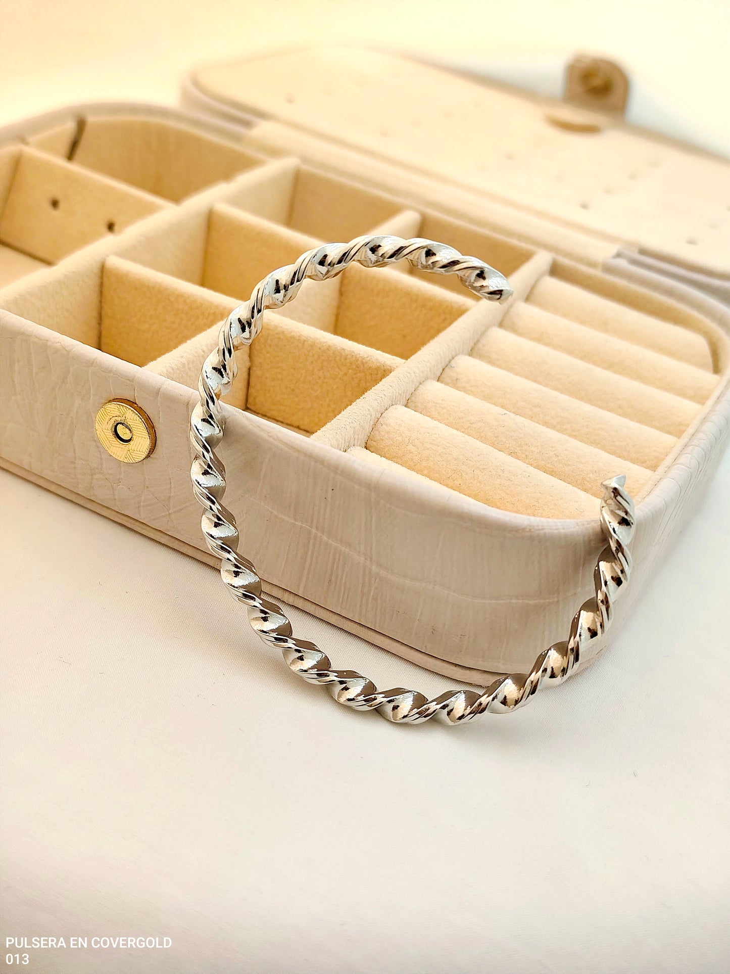 PULSERA EN COVERGOLD