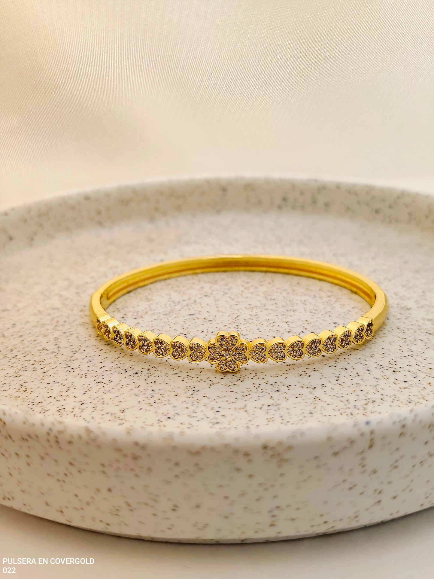 PULSERA EN COVERGOLD