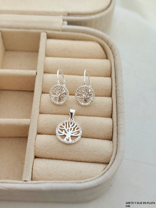 ARETES Y DIJE EN PLATA