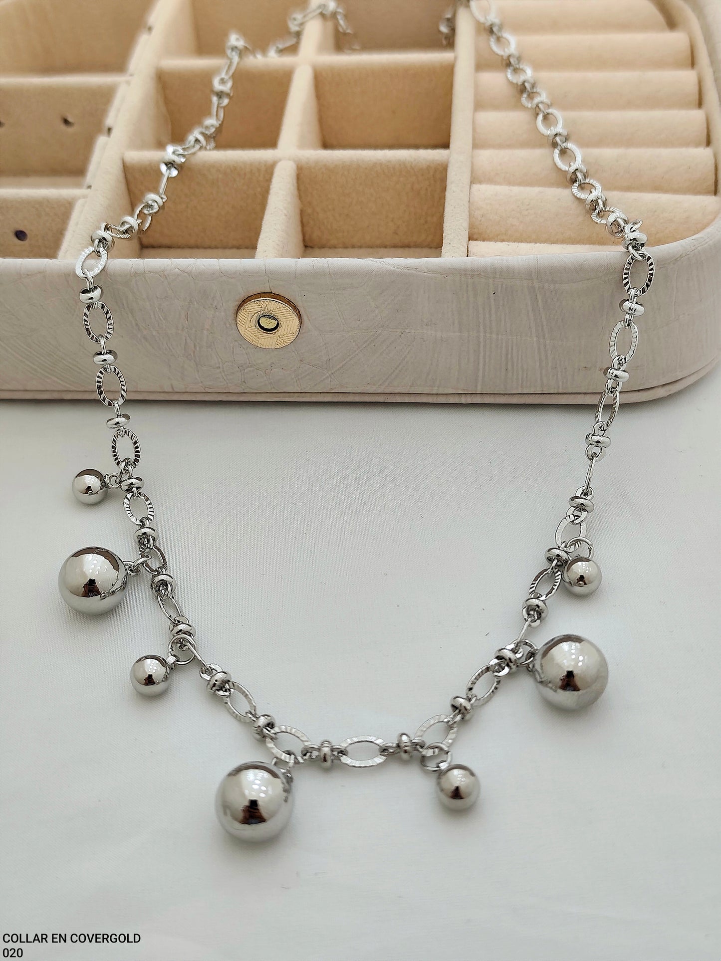 COLLAR EN COVERGOLD