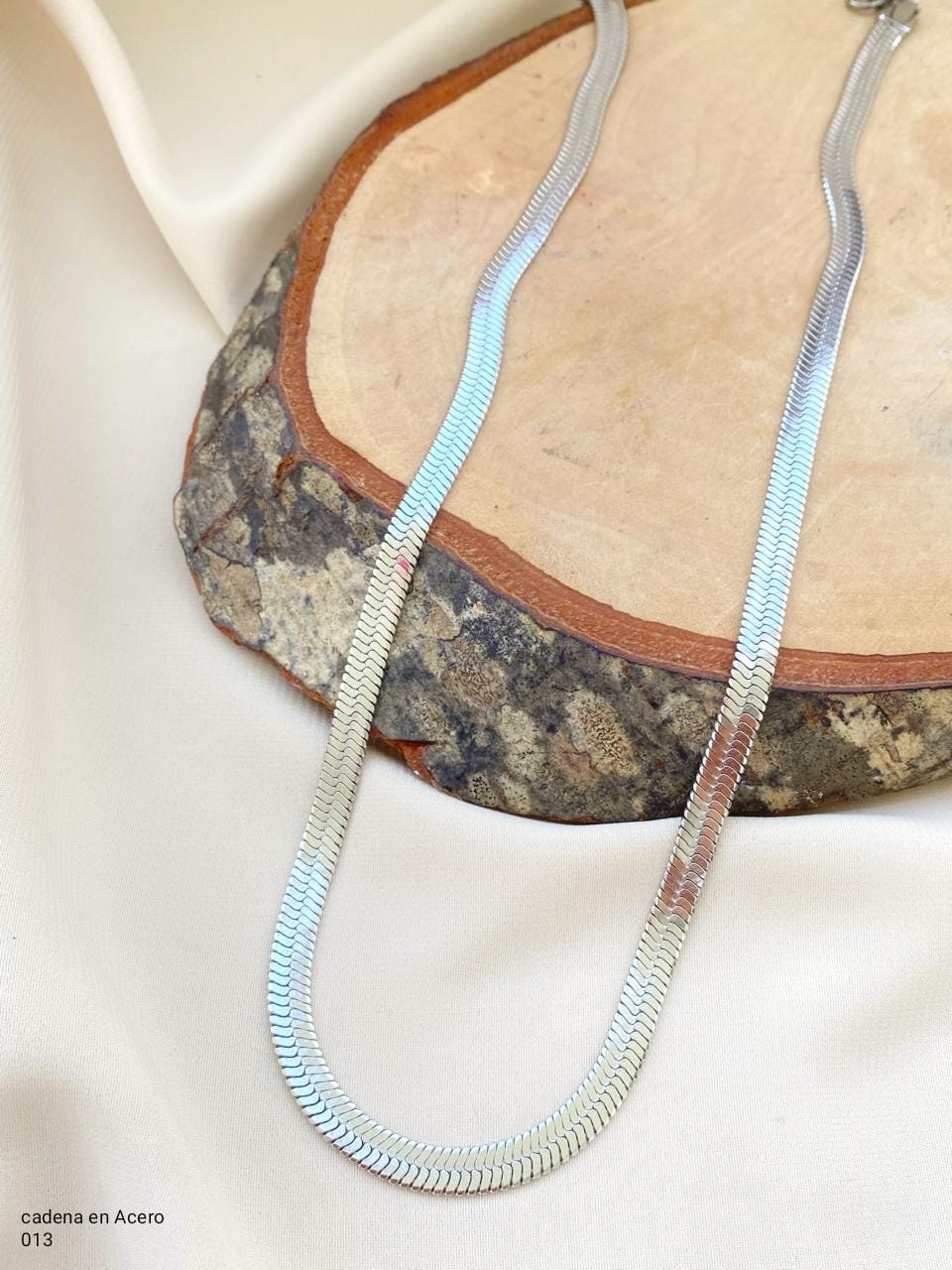 Cadena en acero
