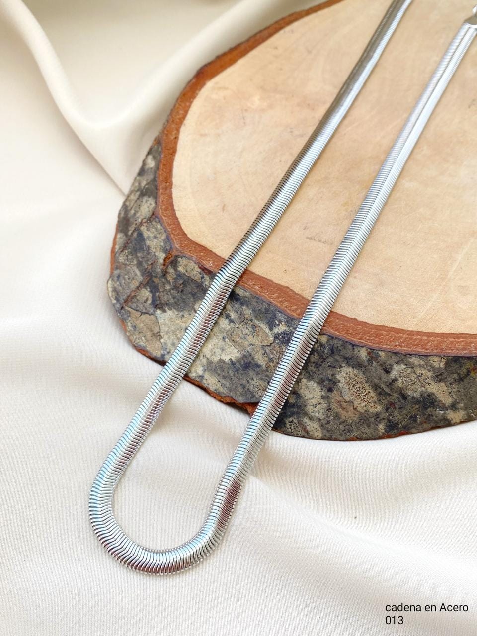 Cadena en acero
